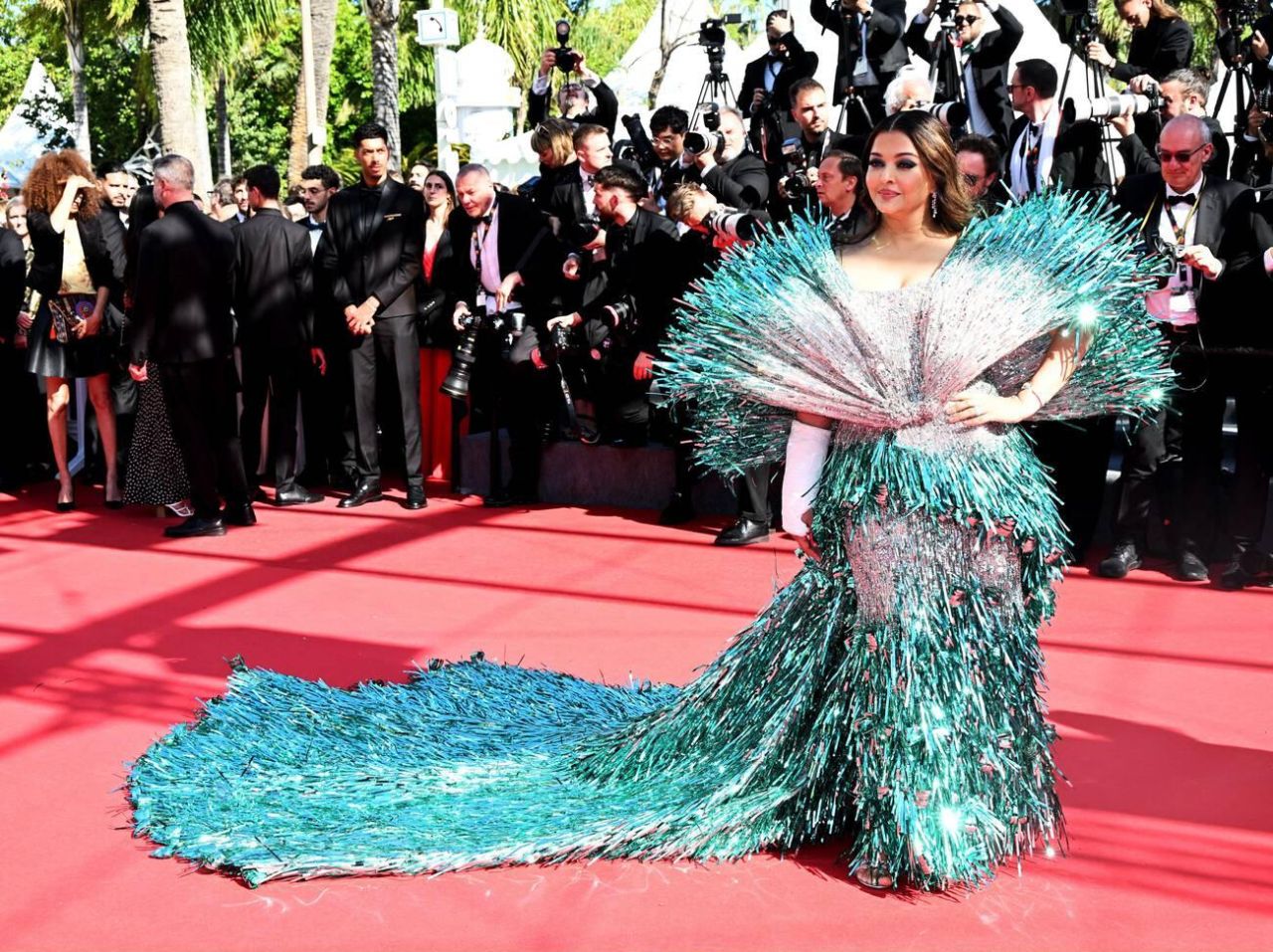 AISHWARYA RAI AT KINDS OF KINDNESS PREMIERE 2024 CANNES FILM FESTIVAL11